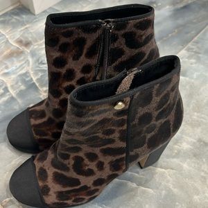 Karl Lagerfeld Paris Lainey Ankle Booties